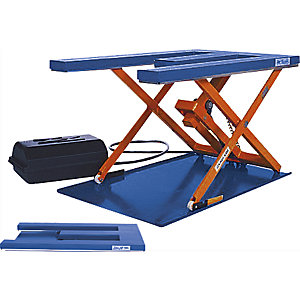 Flachform-Hubtisch, LxB 1450 x 900 mm, Hubbereich bis 800 mm, Plattform E-Form, 230 V, mit Hand-Bedienelement.